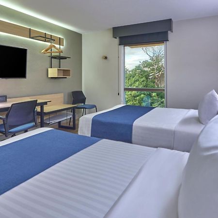 City Express By Marriott Playa Del Carmen Ngoại thất bức ảnh