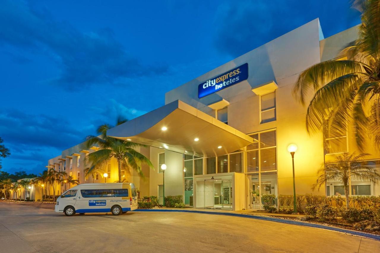 City Express By Marriott Playa Del Carmen Ngoại thất bức ảnh