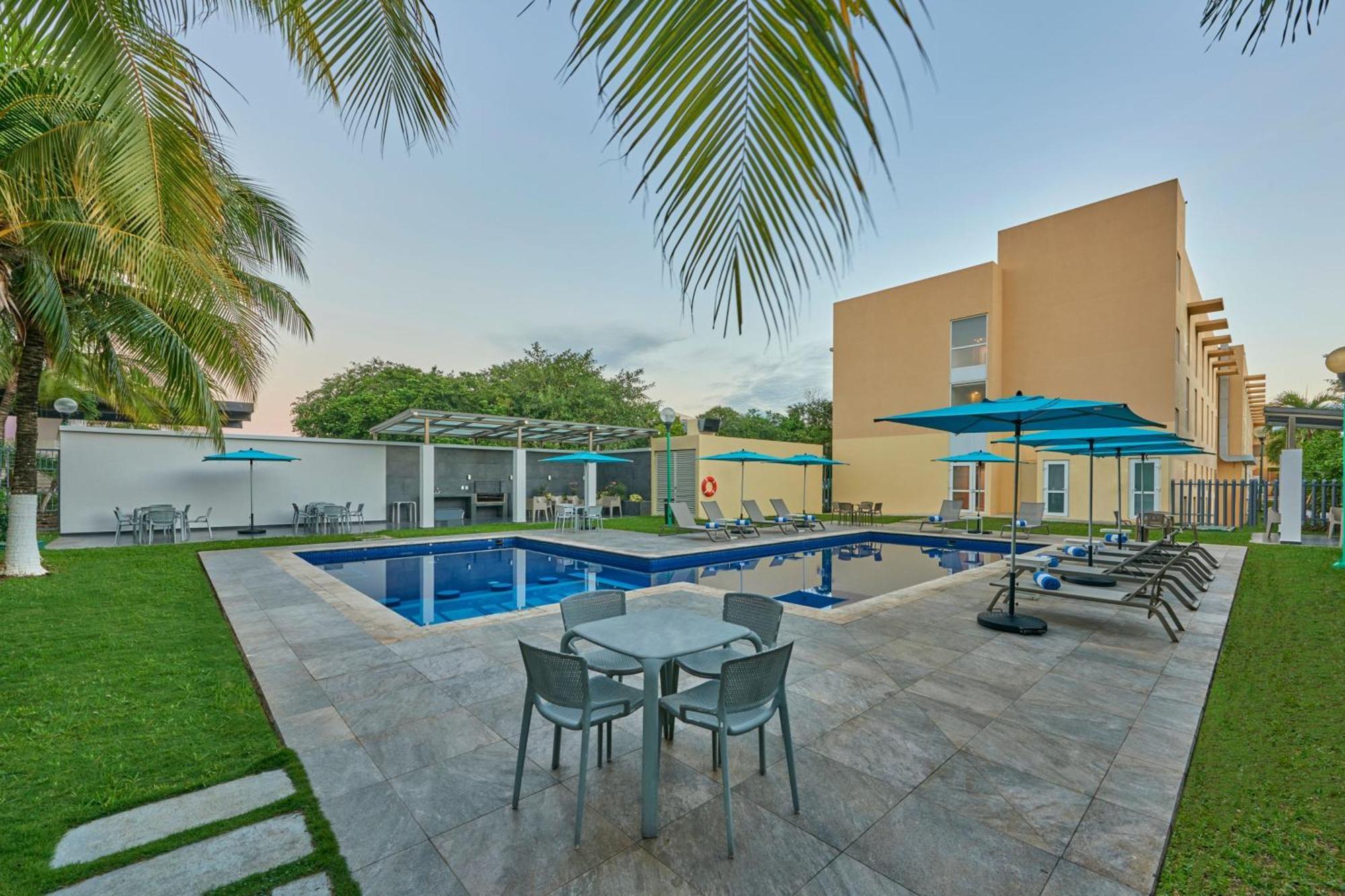 City Express By Marriott Playa Del Carmen Ngoại thất bức ảnh